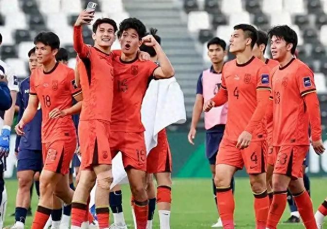 英超直播-中国队八强遇卫冕冠军！历史全败，四强梦恐碎