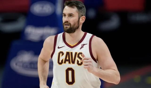 欧冠直播-拉夫：很多人说我要完蛋了 但这赛季我赢回了尊重