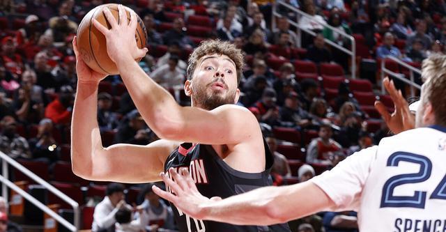 体育比赛直播-申京33+9杜兰特33+8 火箭送灰熊三连败